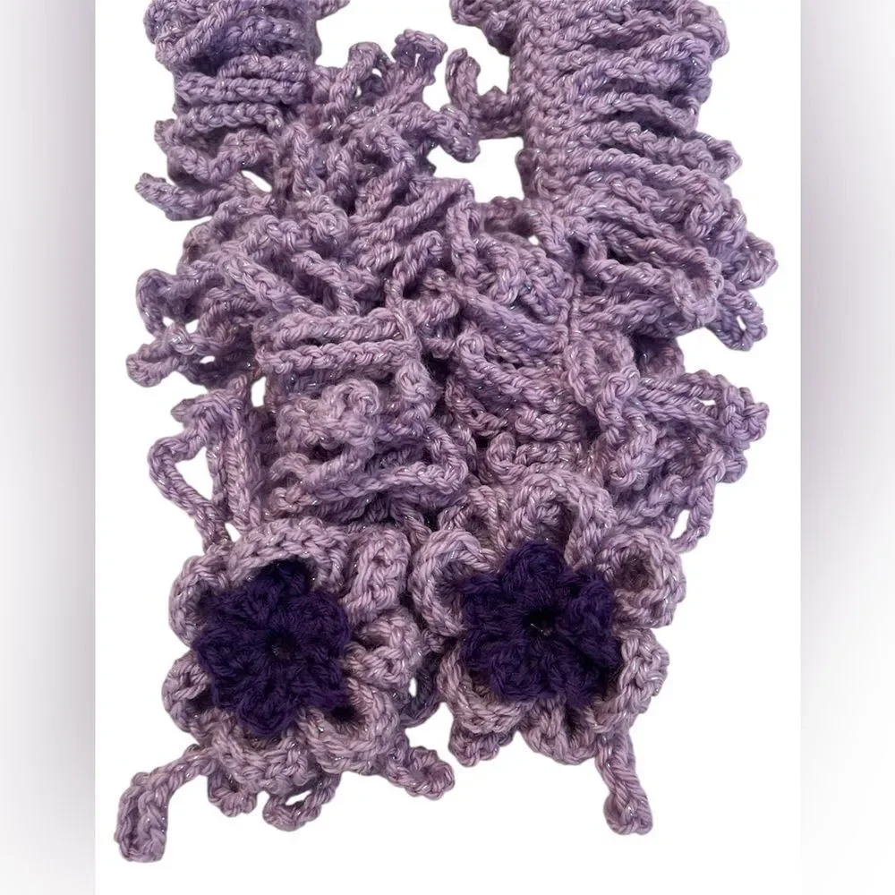NWT Angela’s Designs one of a kind hand crocheted loopy boa scarf
